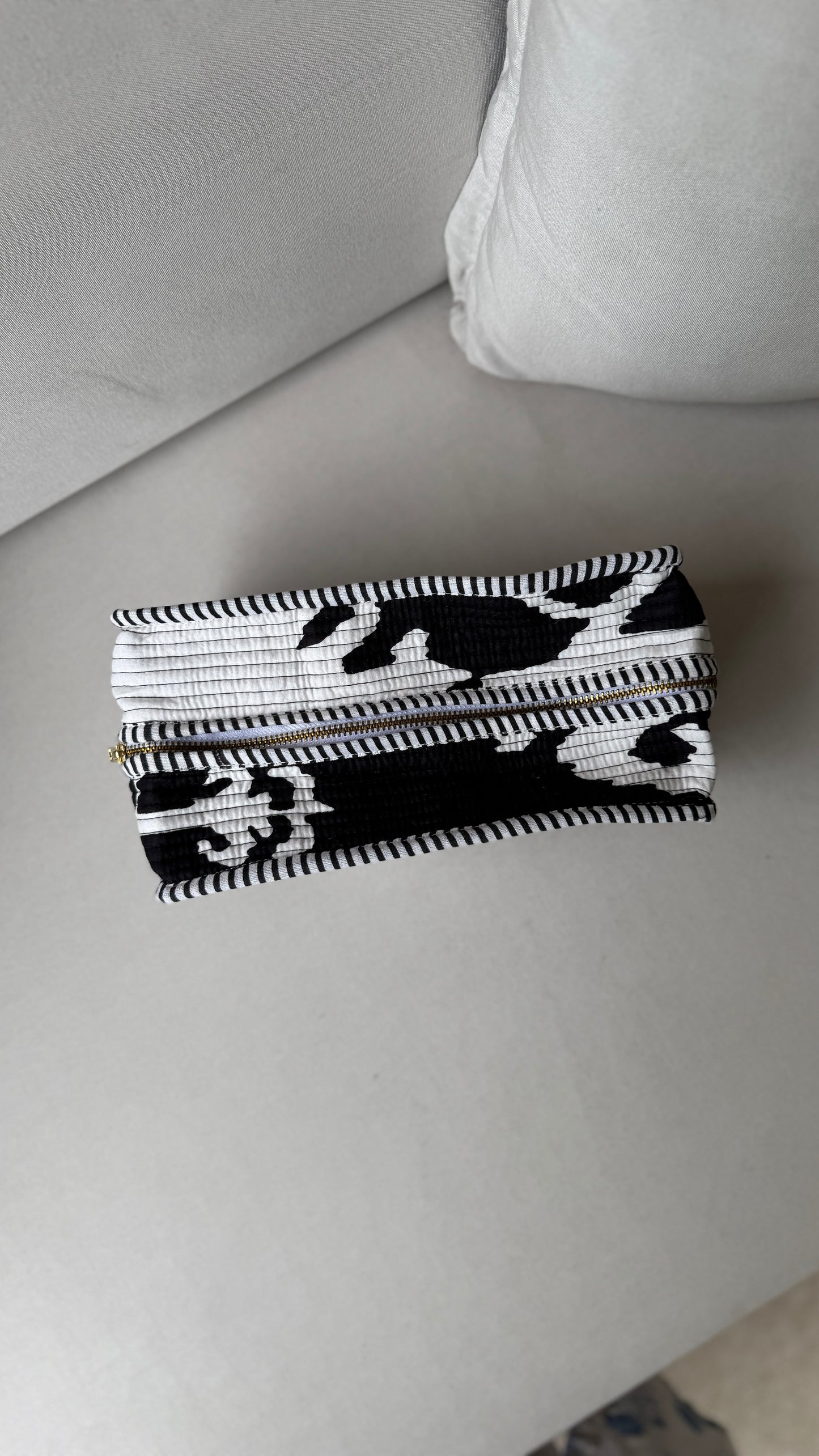 B/W abstract Large Pouch