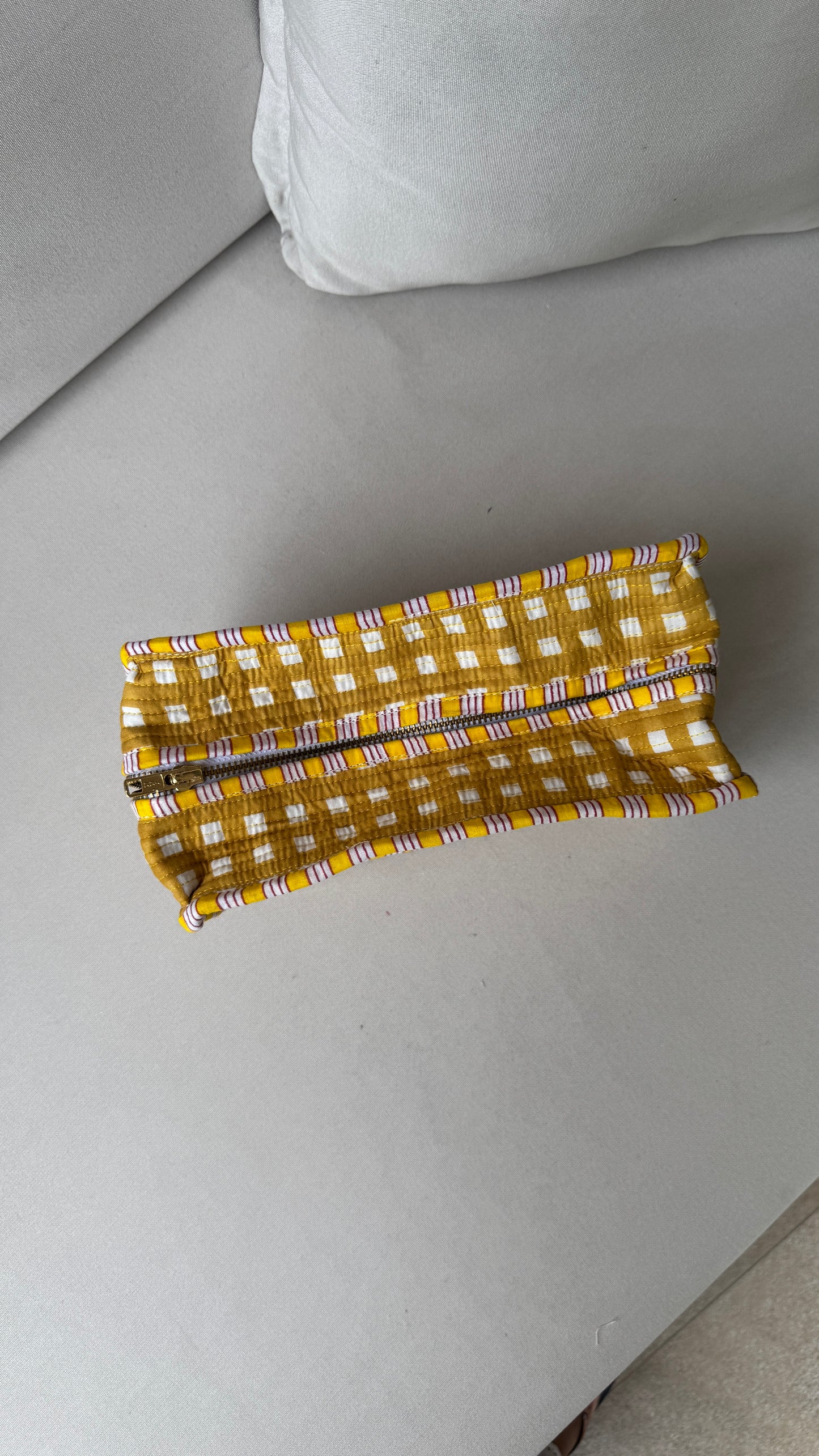 Gingham Large Pouch (Yellow)