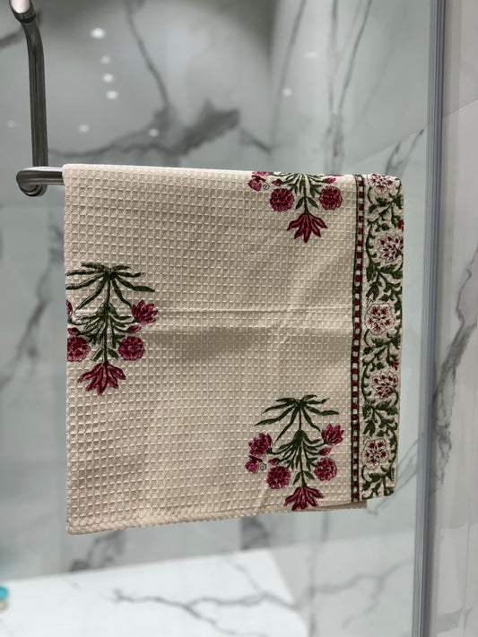 Phool Motif Bath Towel