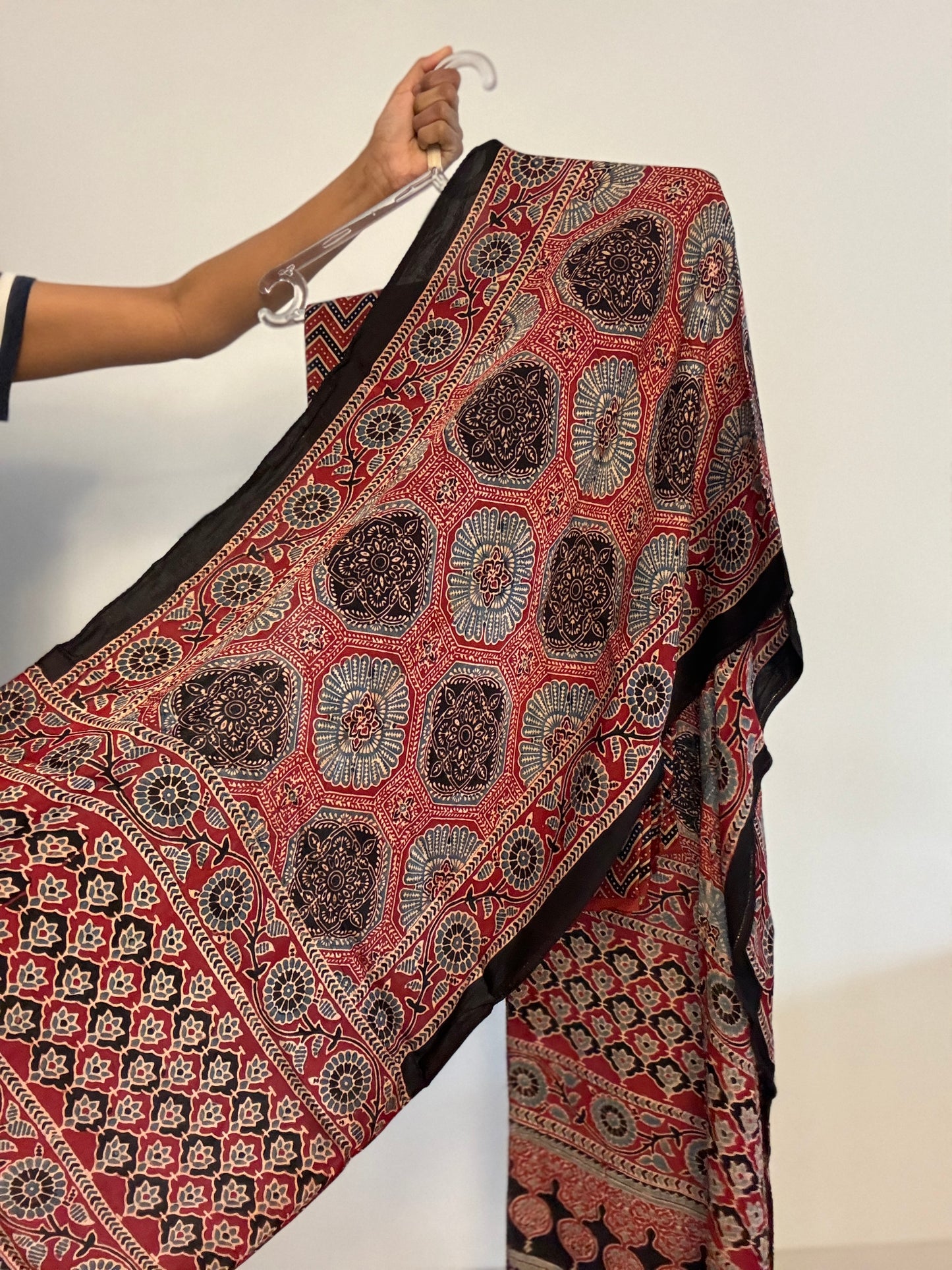 Anu Modal Silk Fabric & Stole