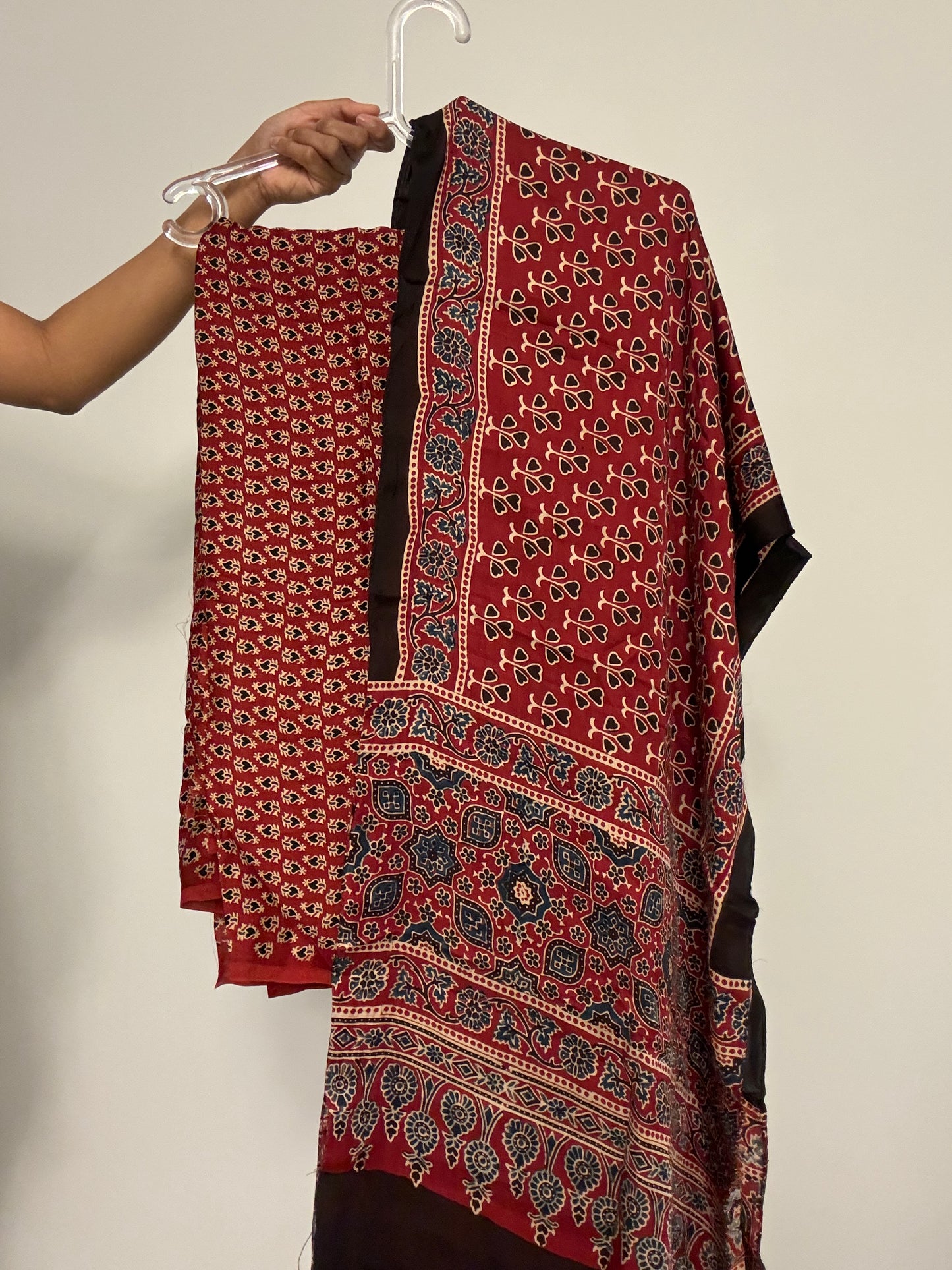 Sakshi Modal Silk Fabric & Stole