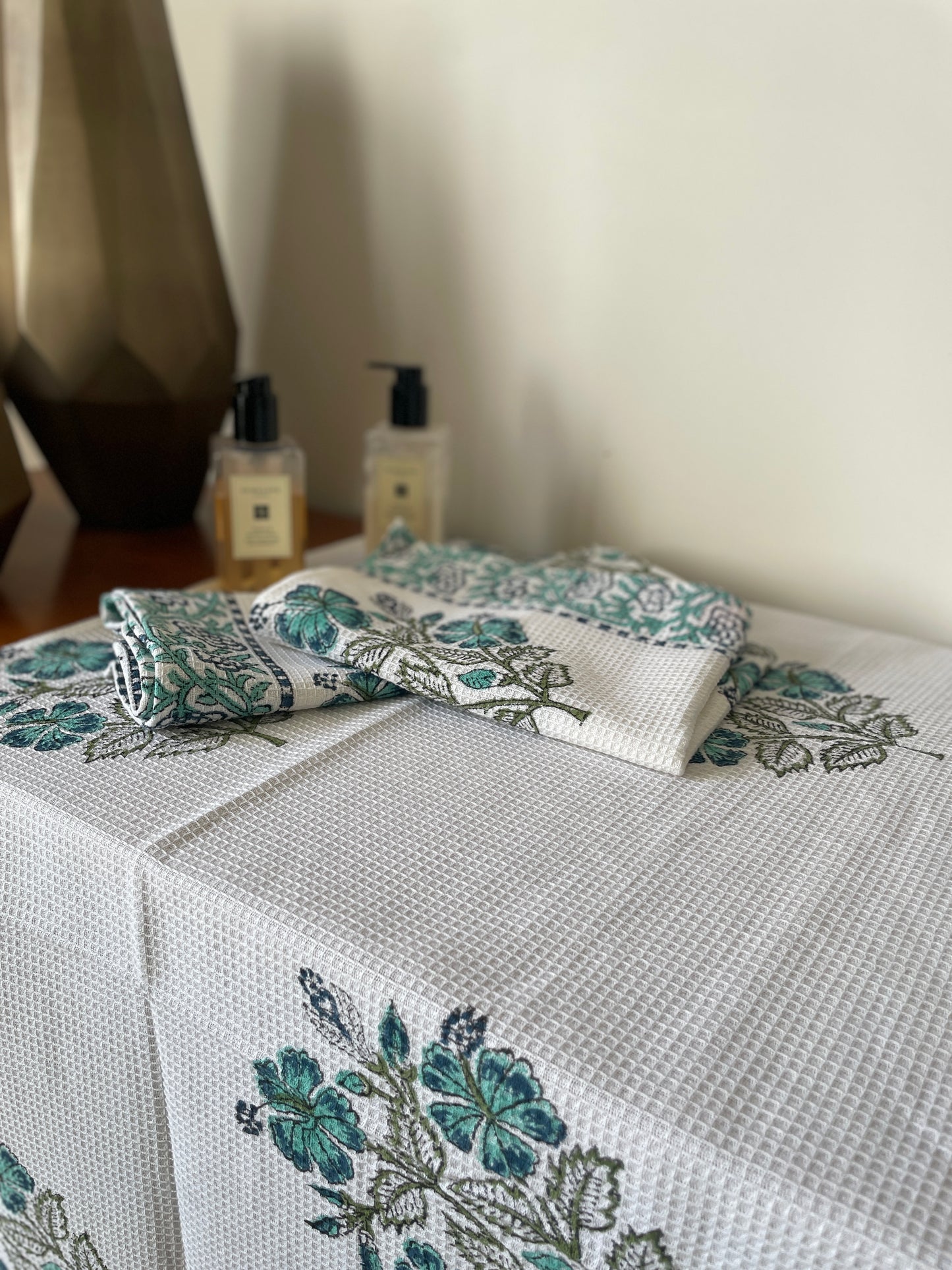 Ivo Bath and Hand Towel Set