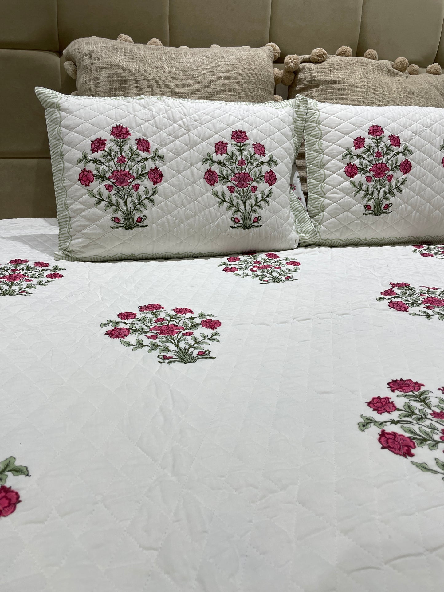 Rehana Comforter