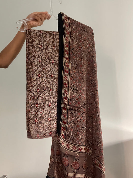 Gouri Modal Silk Fabric & Stole