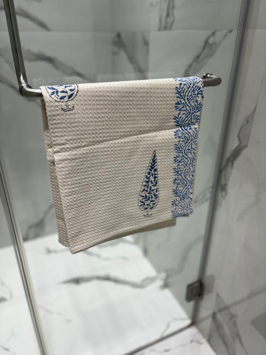 Leaf Motif Bath Towel